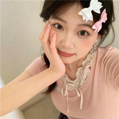 滑板女孩
